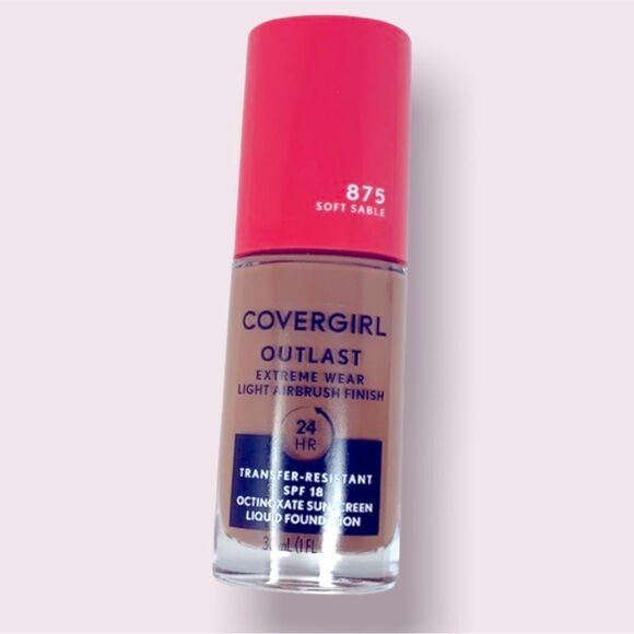 Covergirl Outlast Extreme Wear Light Airbrush Finish 24hr Foundation - Picture 1 of 8